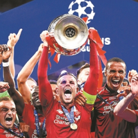 场热身赛中 场热身赛中